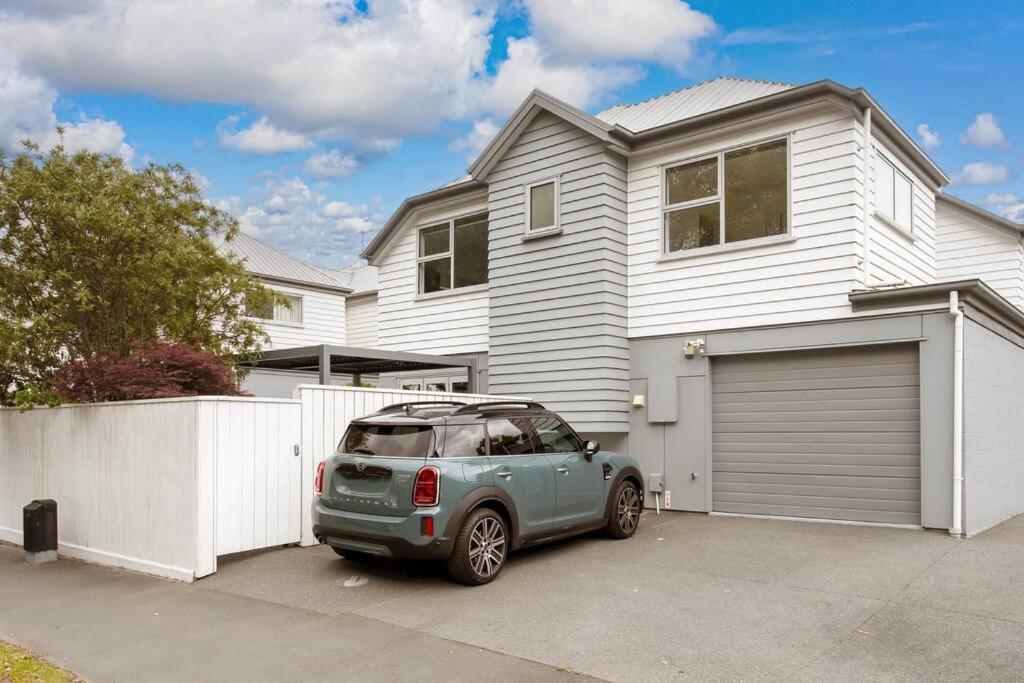 Convenient Urban Townhouse 2 Carparks Available Apartment Christchurch Exterior photo